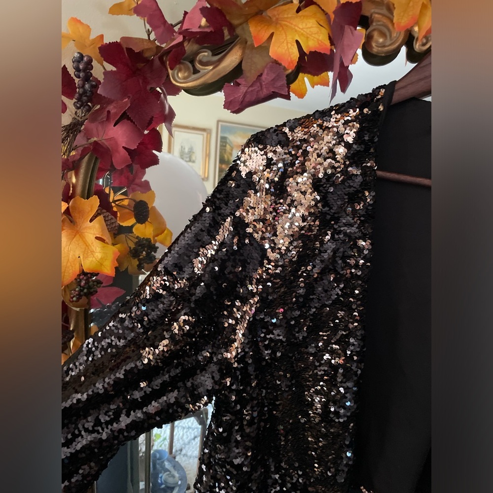 Torrid Runway Collection Sequin Gold and Black Kimono Short Jacket - Picture 2 of 10